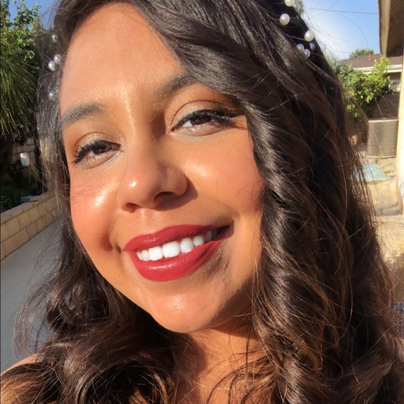 Meet your Posher, Alex - Picture 1 of 1